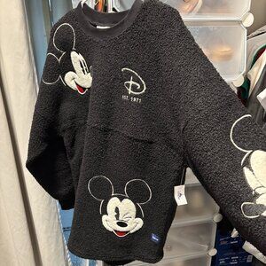 Walt Disney World Sherpa Sweatshirt-Unisex-Size Small-Cozy Black Pull Over-NWT